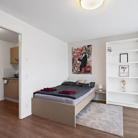 Schoenes Apartement Messe & See Nah 公寓 *